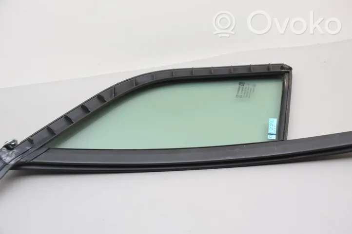 Opel Mokka X Front triangle window/glass 43R000055