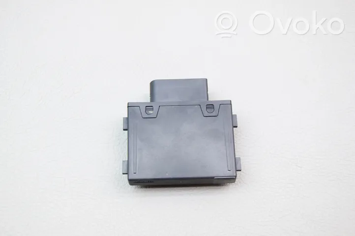 Audi A4 S4 B9 Polttoaineen ruiskutuspumpun ohjainlaite/moduuli 8W0906093C