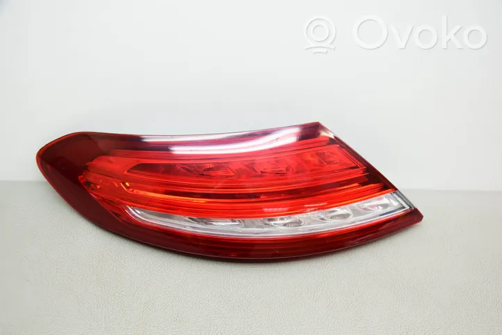 Mercedes-Benz C W205 Lampy tylne / Komplet A2059065104