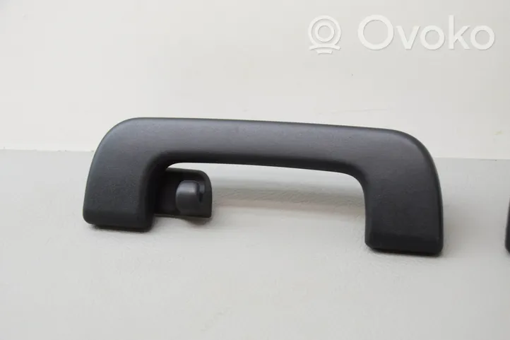 Audi Q7 4M Un set di maniglie per il soffitto 8R0857607H