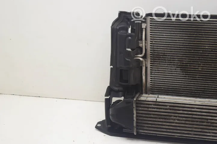 Volvo V60 Set del radiatore 30668629
