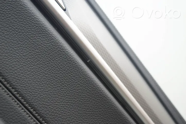 BMW 5 G30 G31 Garniture panneau de porte arrière 2845388