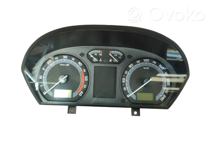 Skoda Fabia Mk1 (6Y) Geschwindigkeitsmesser Cockpit 6Y0920883E