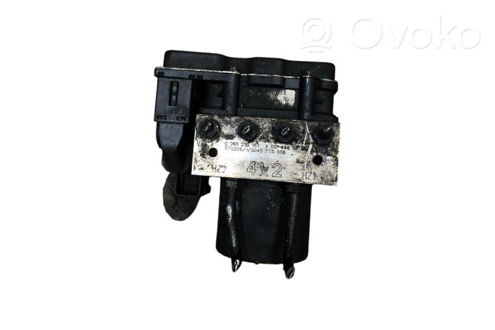 Mercedes-Benz Vito Viano W639 ABS-pumppu 0265235167