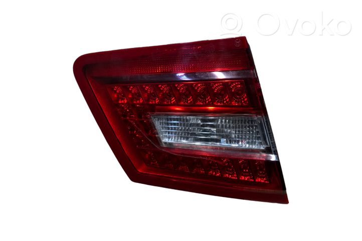 Mercedes-Benz E W212 Lampy tylnej klapy bagażnika A2128200964