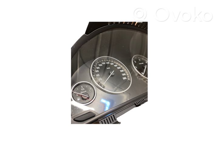 BMW 5 F10 F11 Tachimetro (quadro strumenti) 220705205