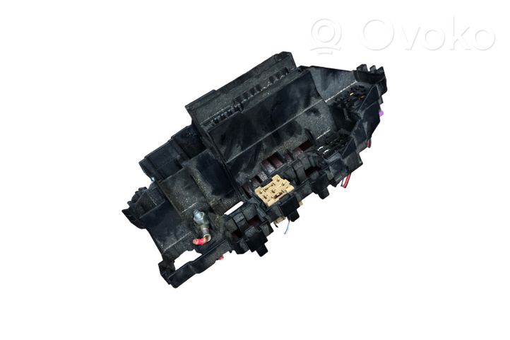 Audi A5 8T 8F Module de fusibles 8K1937503