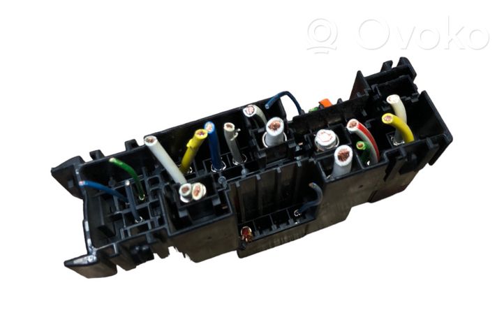 Nissan Navara D40 Module de fusibles 71545226