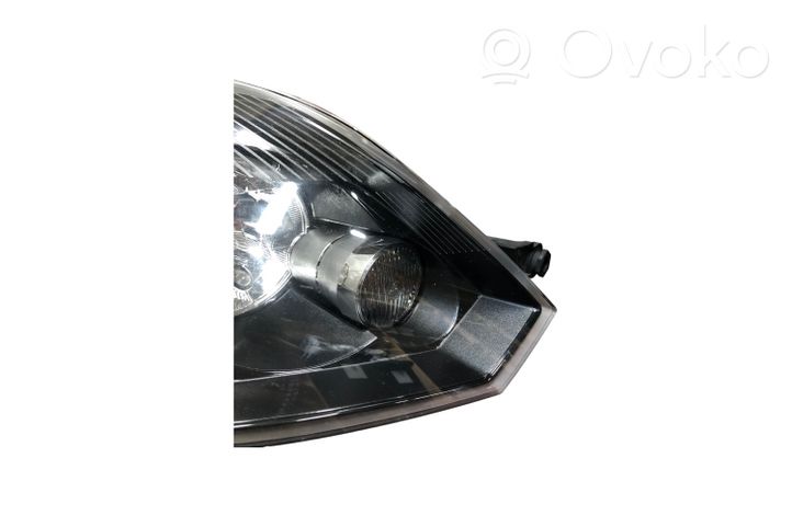 Volkswagen Golf Plus Lampa przednia 5M1941006G