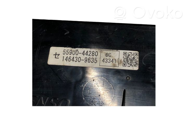 Toyota Avensis Verso Panel klimatyzacji 5590044280