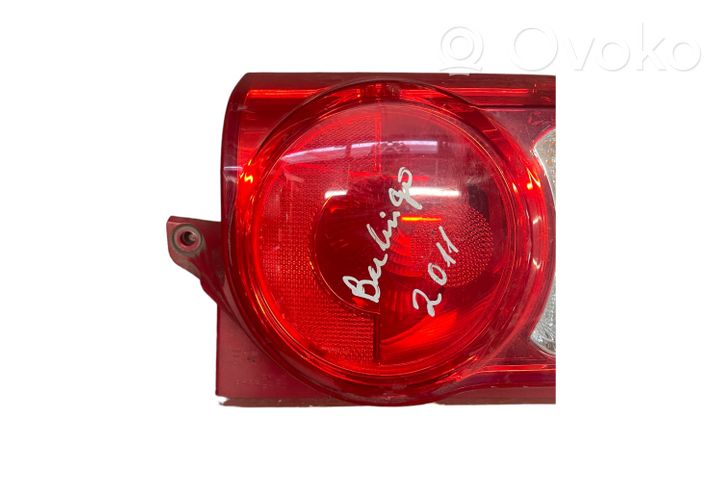 Citroen Berlingo Luz trasera/de freno 9680608080