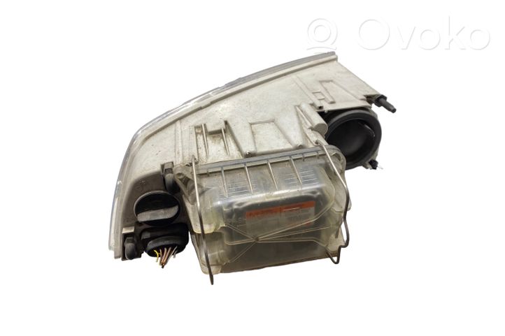 Skoda Octavia Mk2 (1Z) Lampa przednia VP4SHX13K046