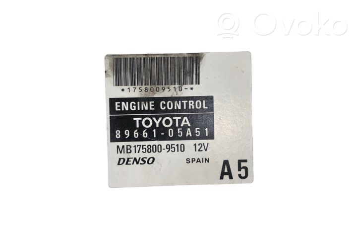 Toyota Avensis T250 Moottorin ohjainlaite/moduuli 8966105A51