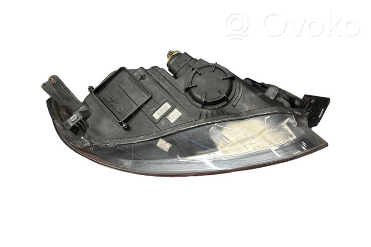 Ford Focus Lampa przednia BM5113W030CJ