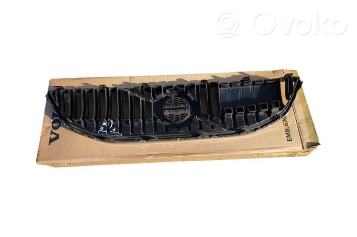 Volvo V40 Grille de calandre avant 31425330