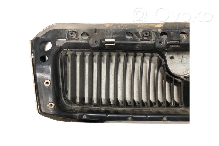 Skoda Octavia Mk1 (1U) Grille calandre supérieure de pare-chocs avant 1U0853651E