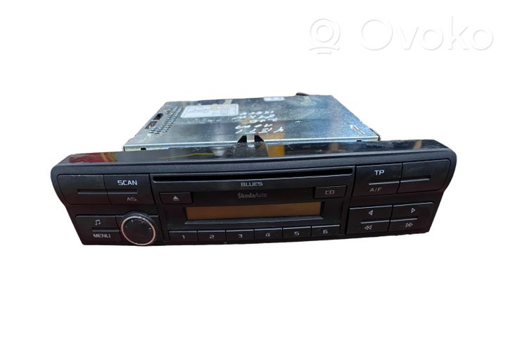 Skoda Yeti (5L) Unità principale autoradio/CD/DVD/GPS 1Z0035152E
