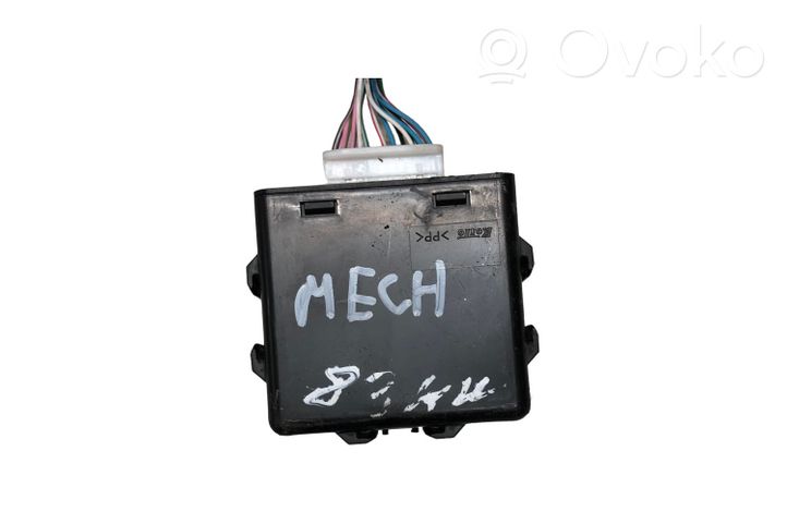 Toyota Avensis T250 Module d'éclairage LCM 8996005030