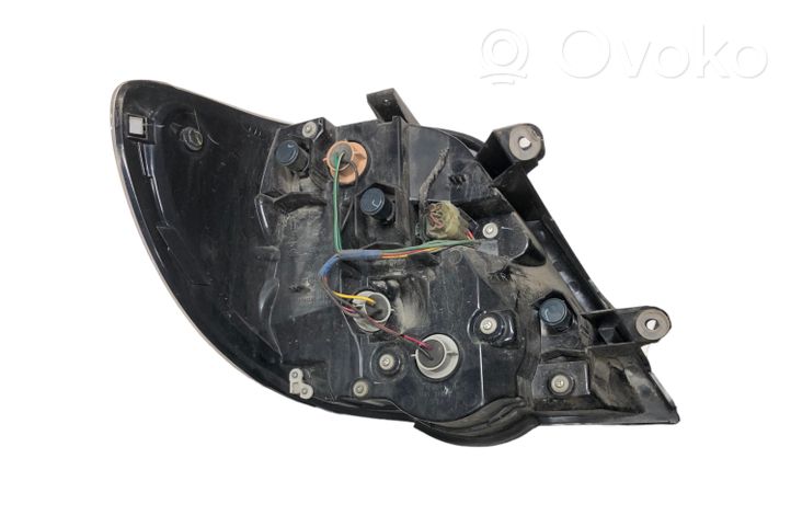 Subaru Impreza II Lampa tylna 22020918