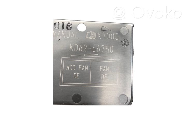 Mazda CX-5 Module de fusibles KD4566750