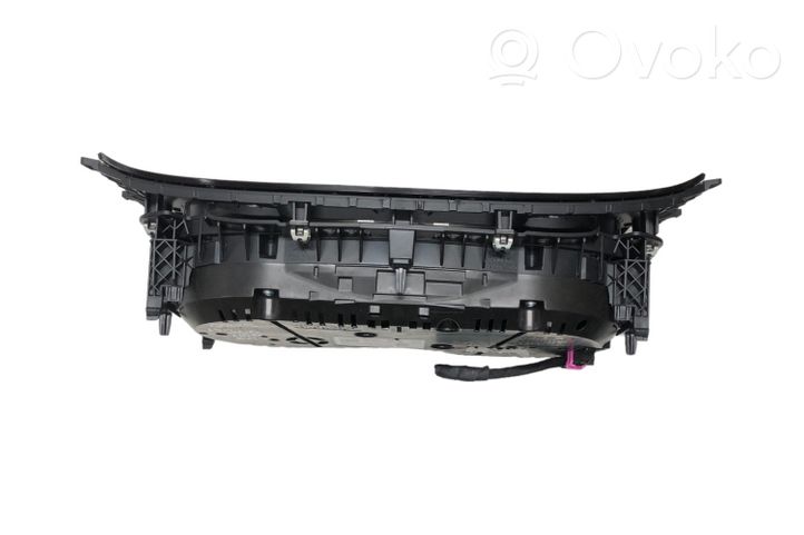 Volkswagen Golf VII Spidometrs (instrumentu panelī) 5G0920861A