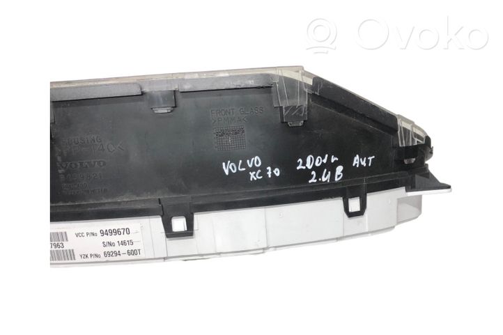 Volvo XC70 Compteur de vitesse tableau de bord 9499670