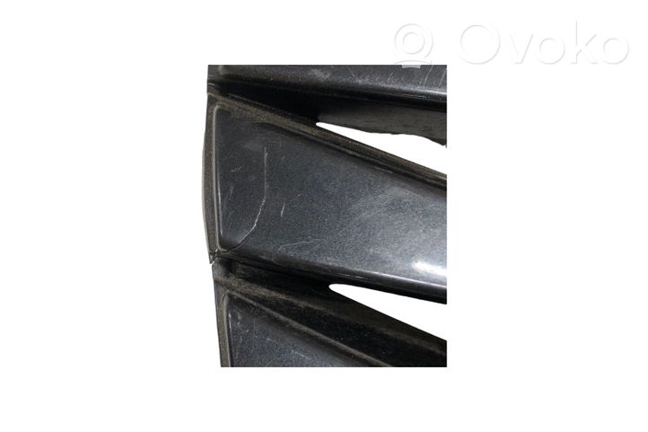 Suzuki SX4 S-Cross Maskownica / Grill / Atrapa górna chłodnicy 238492