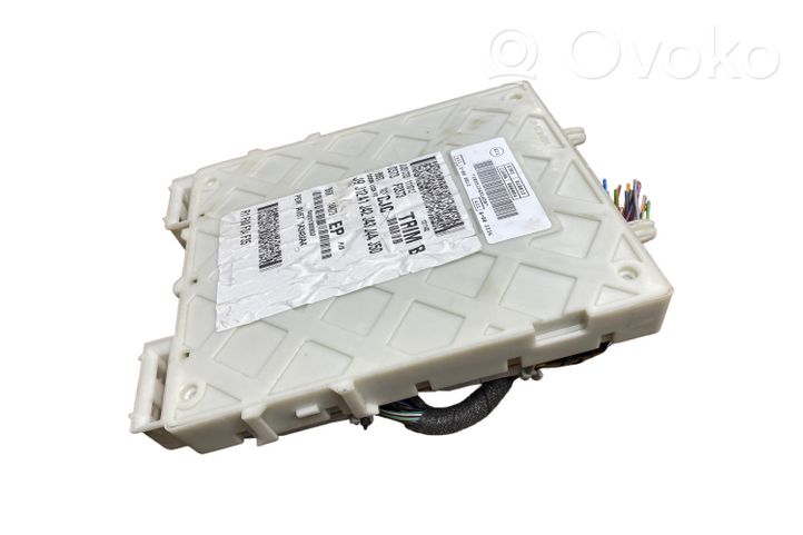 Ford Focus Module de fusibles 97RI010012