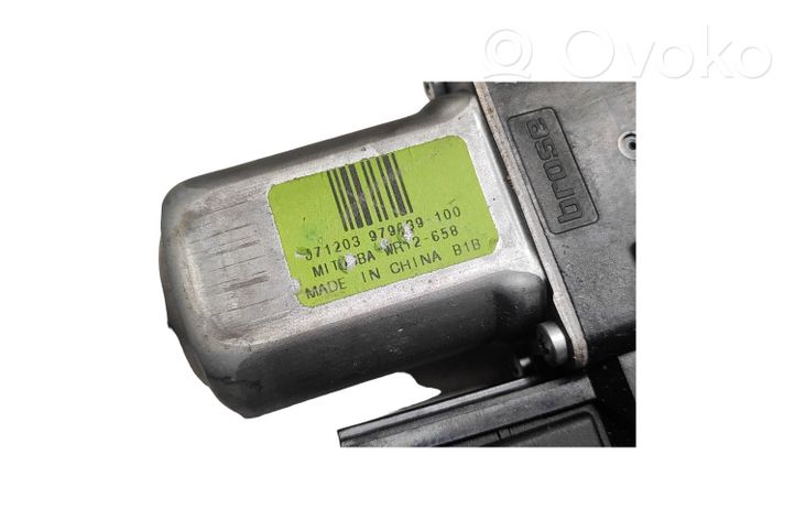 Ford Focus Rear door window regulator motor 7M5T14B534AC