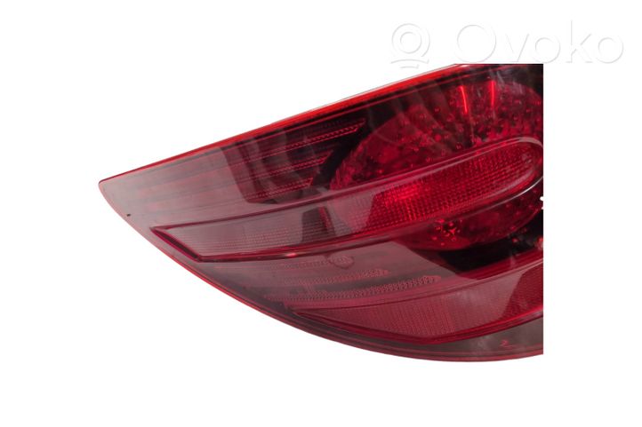 Mercedes-Benz R W251 Lampa tylna 403111