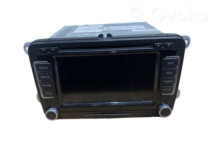 Volkswagen Touran II Unité principale radio / CD / DVD / GPS 1T0035680C