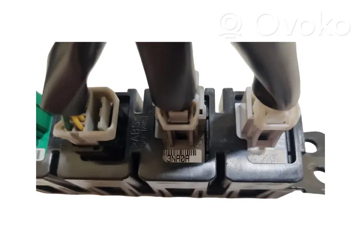 Nissan Leaf I (ZE0) Kit interrupteurs 3NA0A