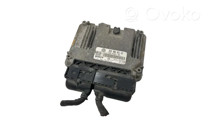 Volkswagen Golf V Engine control unit/module 03G906021KG