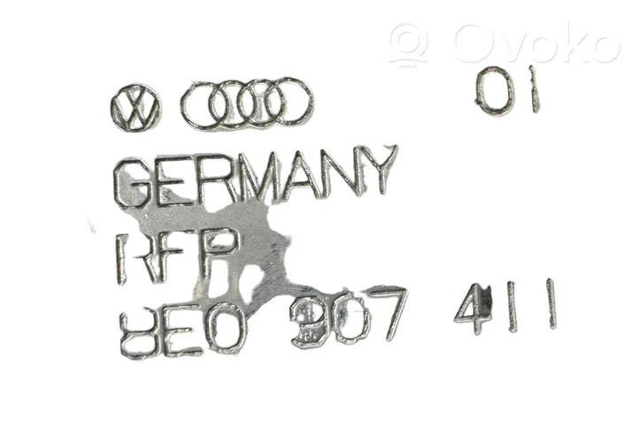 Audi A6 S6 C5 4B Variklio valdymo blokas 8E0907411