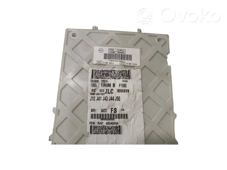 Ford Focus Module de fusibles BV6N14A073FS