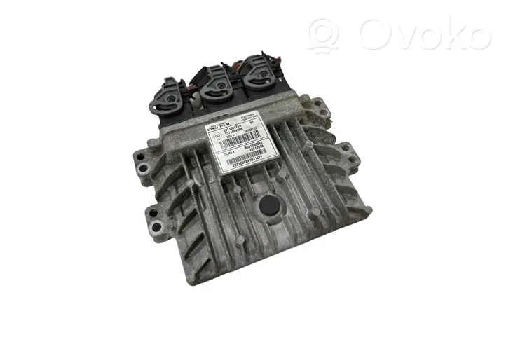 Renault Megane III Sterownik / Moduł ECU 237100121R