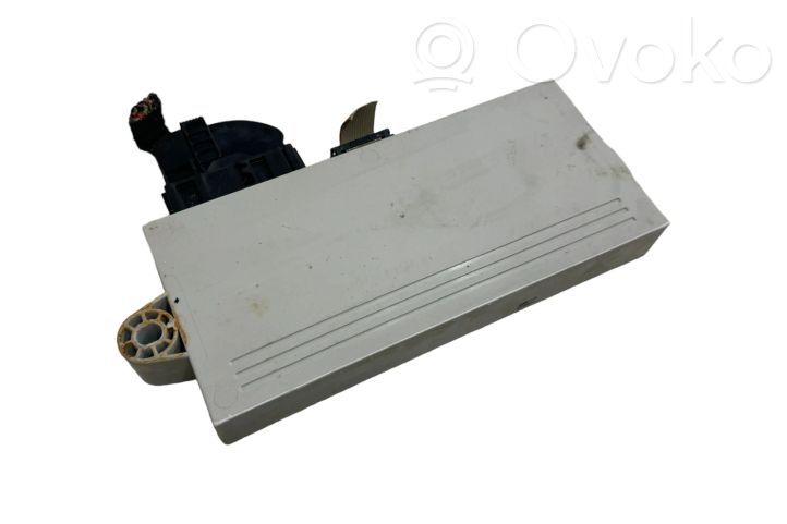 61356943759 BMW 3 E90 E91 Door central lock control unit/module 