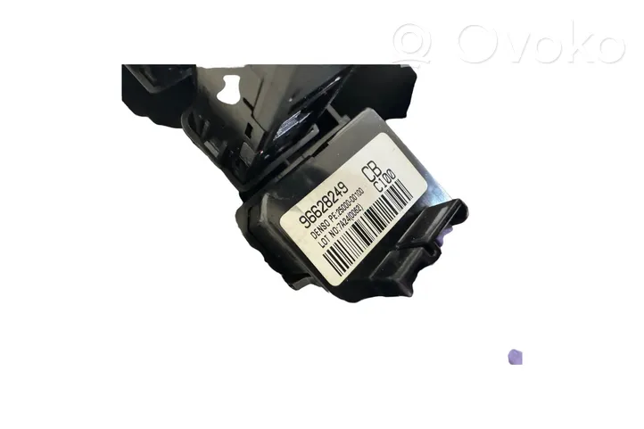 Chevrolet Captiva Monitor/display/piccolo schermo 96628249