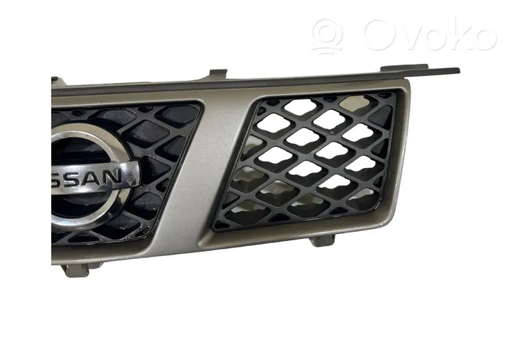 Nissan X-Trail T30 Grille de calandre avant 62310