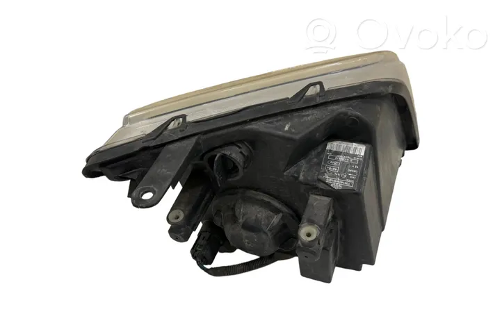 Ford Connect Lampa przednia 2T1413005AF