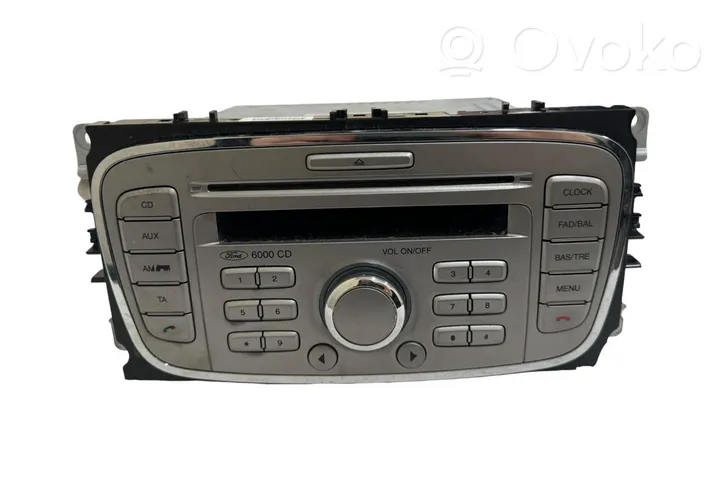 Ford Focus Радио/ проигрыватель CD/DVD / навигация 8M5T18C815AB