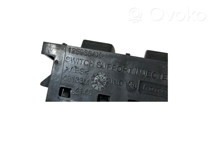 Opel Vivaro Pastovaus greičio jungtukas 1259364X