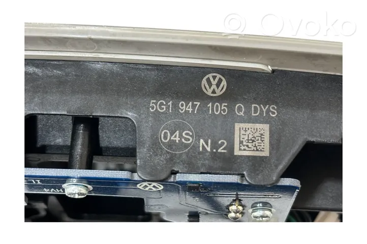 Volkswagen Golf VII Etuistuimen valo 5G1947105Q