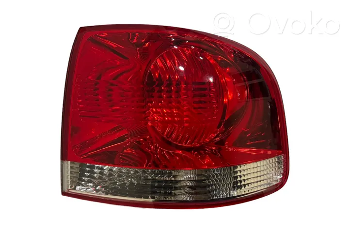 Volkswagen Touareg I Rear/tail lights 28258002