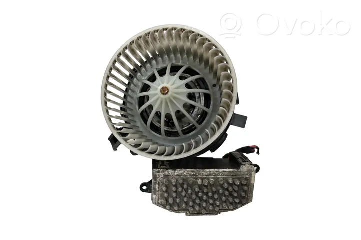 Audi Q5 SQ5 Ventola riscaldamento/ventilatore abitacolo 668ADB002