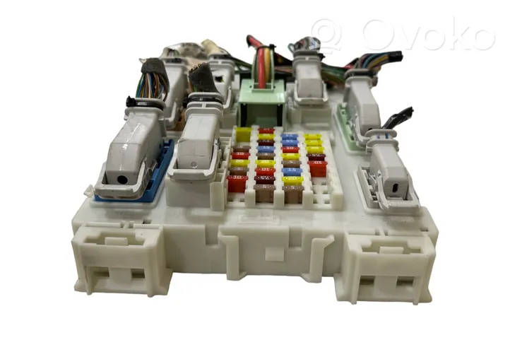 Ford Focus Module de fusibles BV6N14A073FS