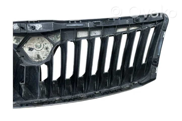 Skoda Octavia Mk2 (1Z) Griglia superiore del radiatore paraurti anteriore 1Z0853661A