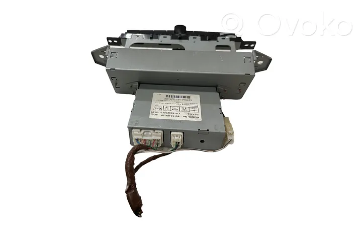 Toyota Avensis T250 Monitor / wyświetlacz / ekran 8611005020