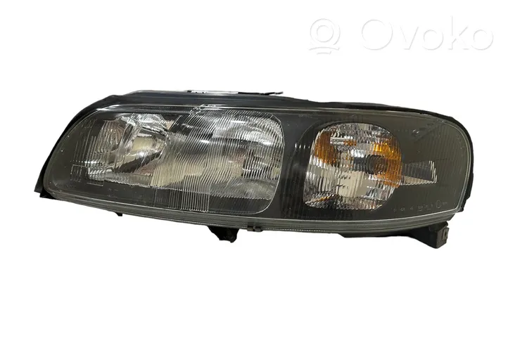 Volvo V70 Phare frontale 8693567