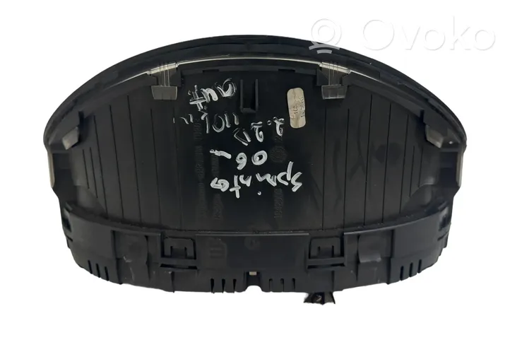 Mercedes-Benz Sprinter W906 Speedometer (instrument cluster) A9064465821